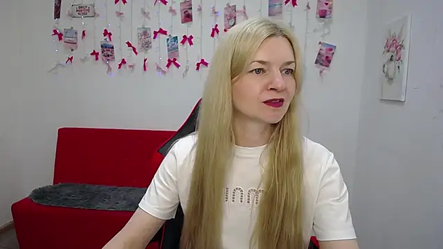 Snapshot of MelissaTyler chatting on 05.26.26 MelissaTyler online show from 05.26.26