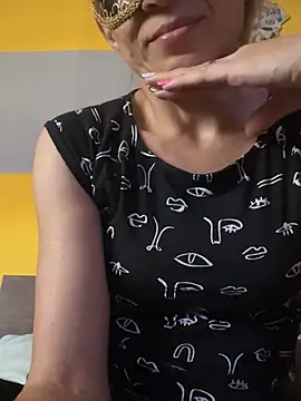 SexyMamiVee online show from 06.15.26
