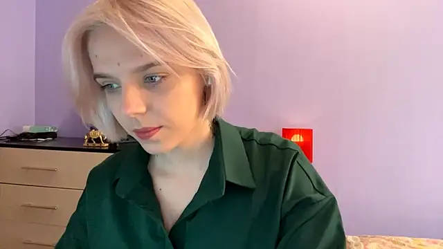 Scarlet cat online show from 01.07.26