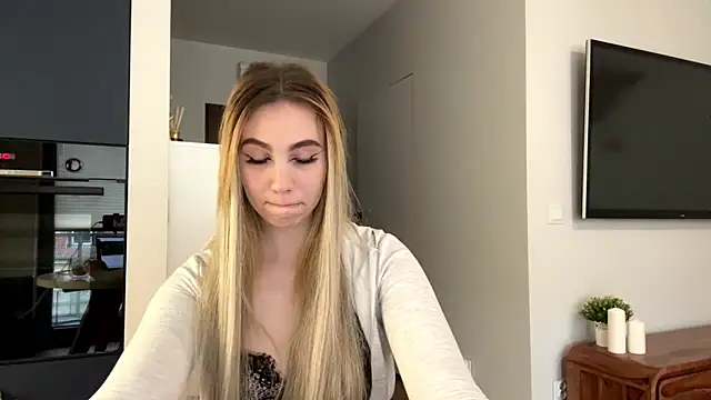 TeenLily online show from 03.15.26