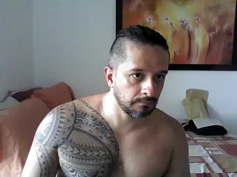 Snapshot of gonzzohunterr chatting on 01.10.26 gonzzohunterr online show from 01.10.26