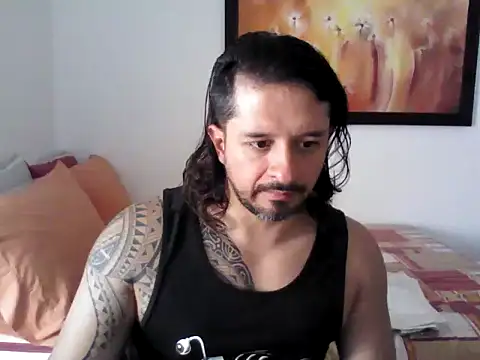 Snapshot of gonzzohunterr chatting on 03.24.26 gonzzohunterr online show from 03.24.26