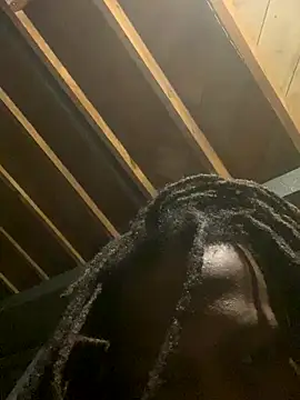 Momoneyy online show from 12.22.25