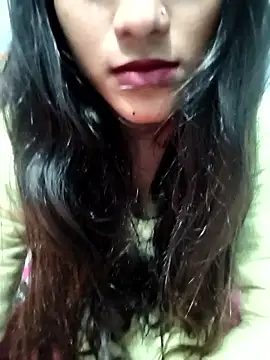 Yours-Zeenat online show from 01.15.26