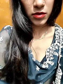 Yours-Zeenat online show from 03.08.26