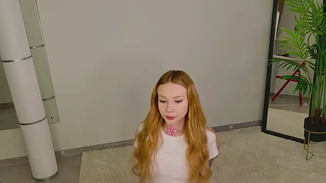 Snapshot of Zoe__Page chatting on 01.19.26 Zoe Page online show from 01.19.26