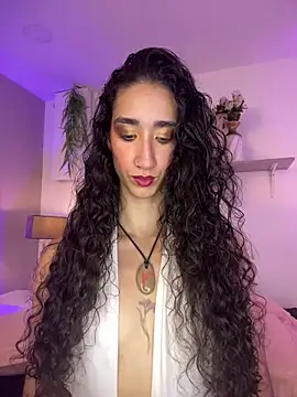 Snapshot of LunaDupont chatting on 02.28.26 LunaDupont online show from 02.28.26