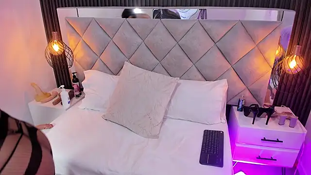 Sara Channel01 online show from 02.03.26