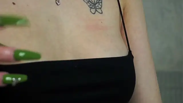 Snapshot of hexiir chatting on 04.13.26 hexiir online show from 04.13.26