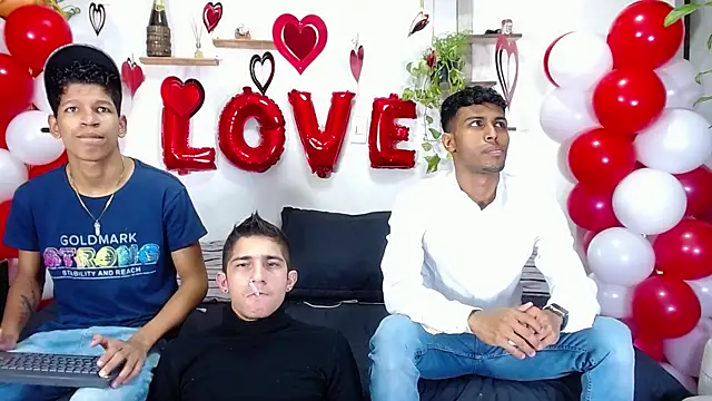 Interracial Snow Bunny online show from 02.14.26