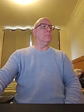 Snapshot of Nudist_Aussie_Daddy chatting on 07.01.26 Nudist Aussie Daddy online show from 07.01.26