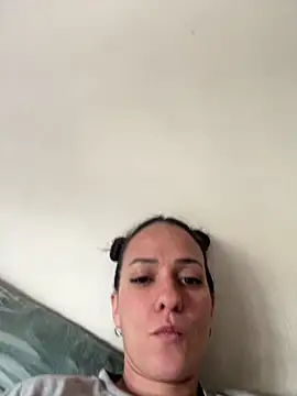 Snapshot of donatella07 chatting on 02.15.26 donatella07 online show from 02.15.26