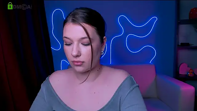 aurora kiss   online show from 01.09.26