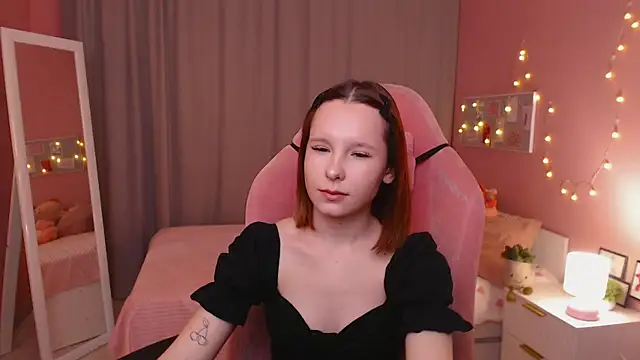 Haya Harareet online show from 01.15.26