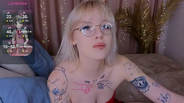 Snapshot of no_1dea chatting on 02.05.26 no 1dea online show from 02.05.26