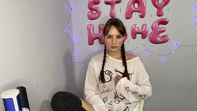 Snapshot of stayhomegirl chatting on 02.26.26 stayhomegirl online show from 02.26.26