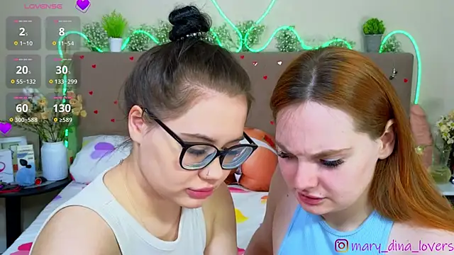 Mary Dina online show from 04.06.26