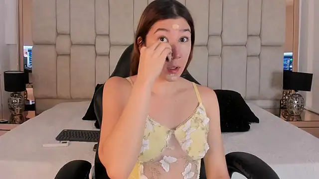 ElaRabbit online show from 03.11.26