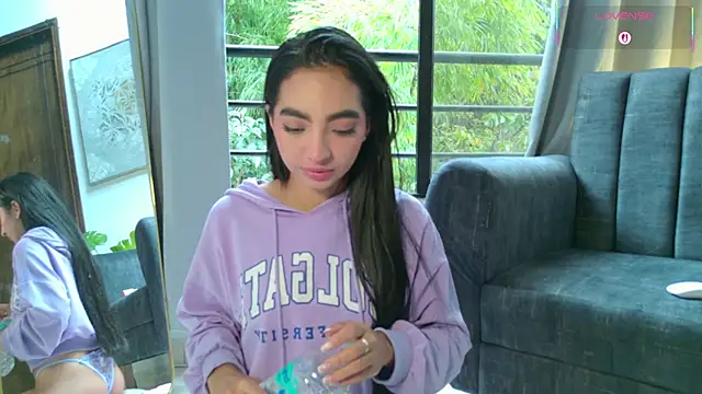 adelineevs online show from 02.06.26