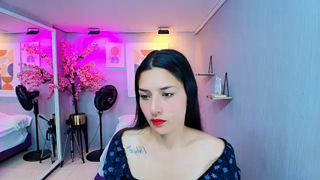 Snapshot of Sol_rousse chatting on 01.09.26 Sol rousse online show from 01.09.26