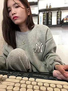 Navy Vina online show from 02.04.26