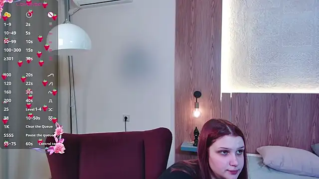 Snapshot of Kortney_Fox chatting on 02.08.26 Kortney Fox online show from 02.08.26