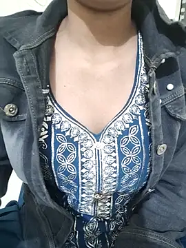 Snapshot of Asnoor_khan chatting on 02.05.26 Asnoor khan online show from 02.05.26