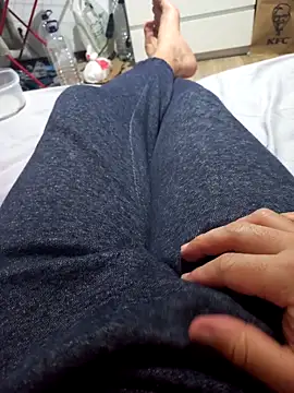 Henrytsuzuki online show from 01.06.26