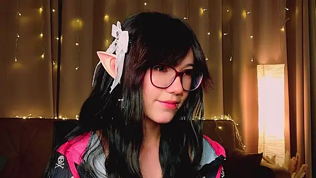 Snapshot of LaveraBadlam chatting on 01.15.26 LaveraBadlam online show from 01.15.26