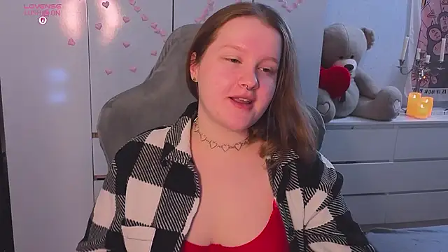 Snapshot of Ol1via chatting on 02.20.26 Ol1via online show from 02.20.26