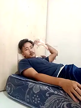 Snapshot of Reynalx chatting on 01.31.26 Reynalx online show from 01.31.26