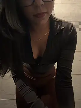 Snapshot of AnahiSkye chatting on 05.15.26 AnahiSkye online show from 05.15.26