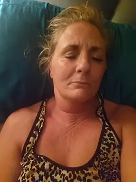 HotAzMilf online show from 03.31.26