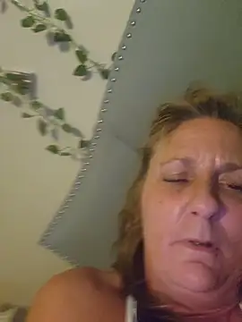 HotAzMilf online show from 04.12.26