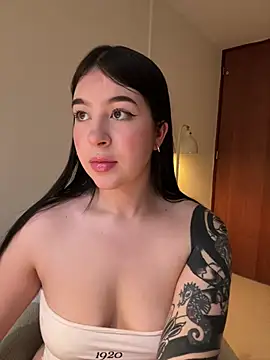 evelynrosess1 online show from 04.02.26