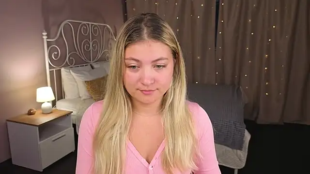 Snapshot of Angel__Grace chatting on 07.29.26 Angel Grace online show from 07.29.26