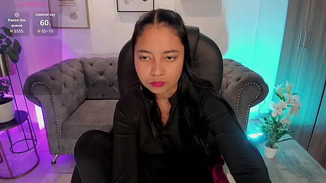 Snapshot of nisha_rouse chatting on 01.11.26 nisha rouse online show from 01.11.26