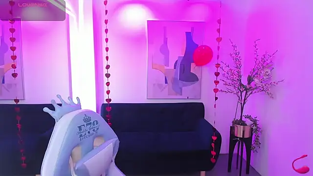 Snapshot of Ary_gala chatting on 02.11.26 Ary gala online show from 02.11.26