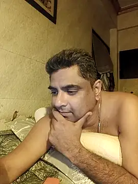 Snapshot of hardnhornybull chatting on 02.02.26 hardnhornybull online show from 02.02.26