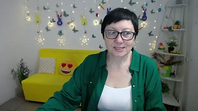 EmilyL0ve online show from 04.09.26