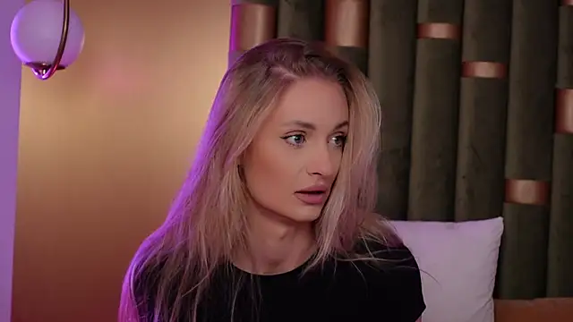 AmeliaAngel online show from 10.20.25