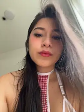 Valen Martiinez online show from 01.12.26