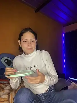 Snapshot of Lariquita chatting on 02.17.26 Lariquita online show from 02.17.26