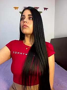 Snapshot of sophyy_white chatting on 01.11.26 sophyy white online show from 01.11.26