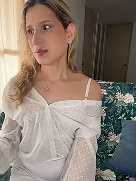 milablossom01 online show from 02.20.26