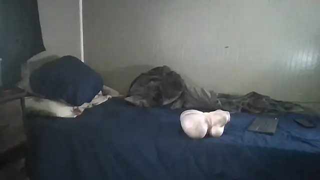 Snapshot of Quuwavve chatting on 04.03.26 Quuwavve online show from 04.03.26