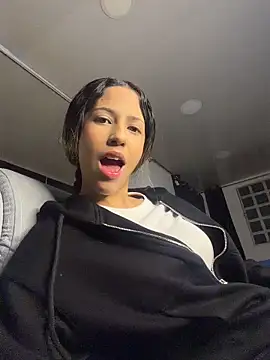 vicky bass  online show from 02.07.26