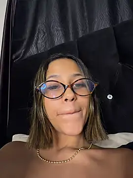 vicky bass  online show from 06.19.26