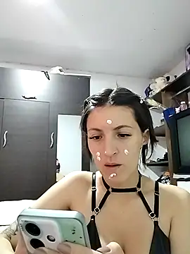 Snapshot of tina2204 chatting on 02.04.26 tina2204 online show from 02.04.26