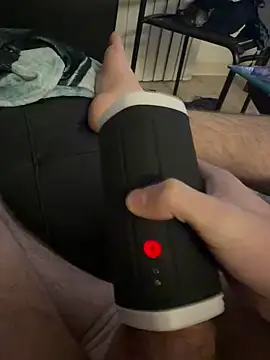 Snapshot of YummyDin chatting on 01.13.26 YummyDin online show from 01.13.26